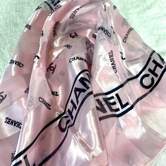 CHANEL Accessories - Vintage Chanel Scarf